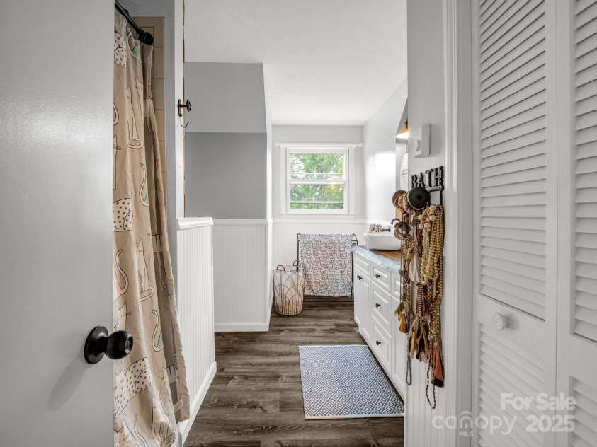 1145 Bearwallow Mountain Road, Hendersonville, NC 28792.  MLS# CAR4287920, YatesRealty ID 9636. 