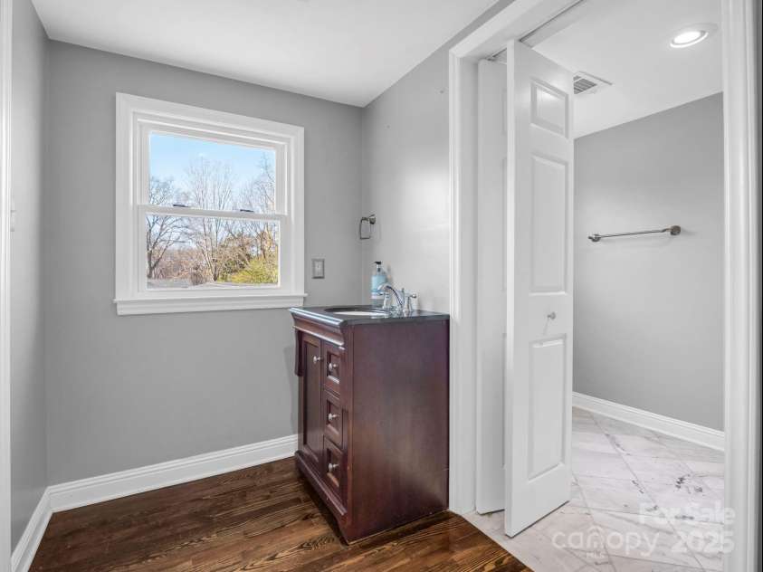 201 Ware Street, Shelby, NC 28150.  MLS# CAR4220372, YatesRealty ID 9637. 