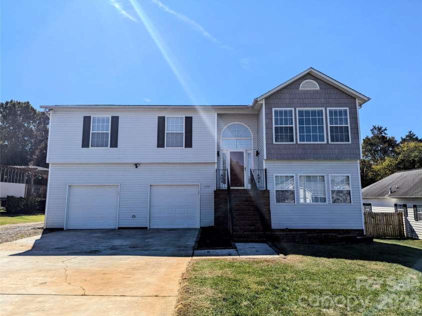 3673 Farm Lake Drive, Concord, NC 28027.  MLS# CAR4312782, YatesRealty ID 9637. 