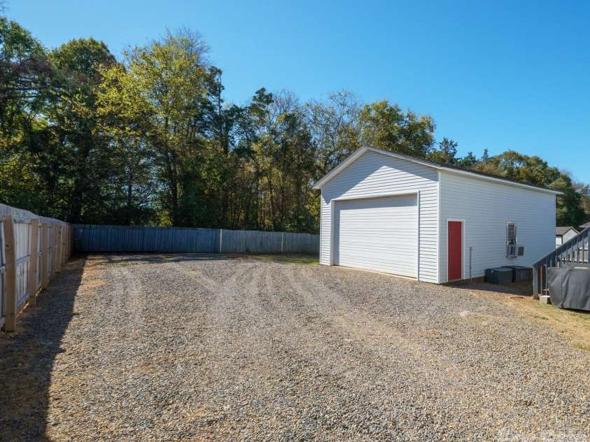 3673 Farm Lake Drive, Concord, NC 28027.  MLS# CAR4312782, YatesRealty ID 9637. 