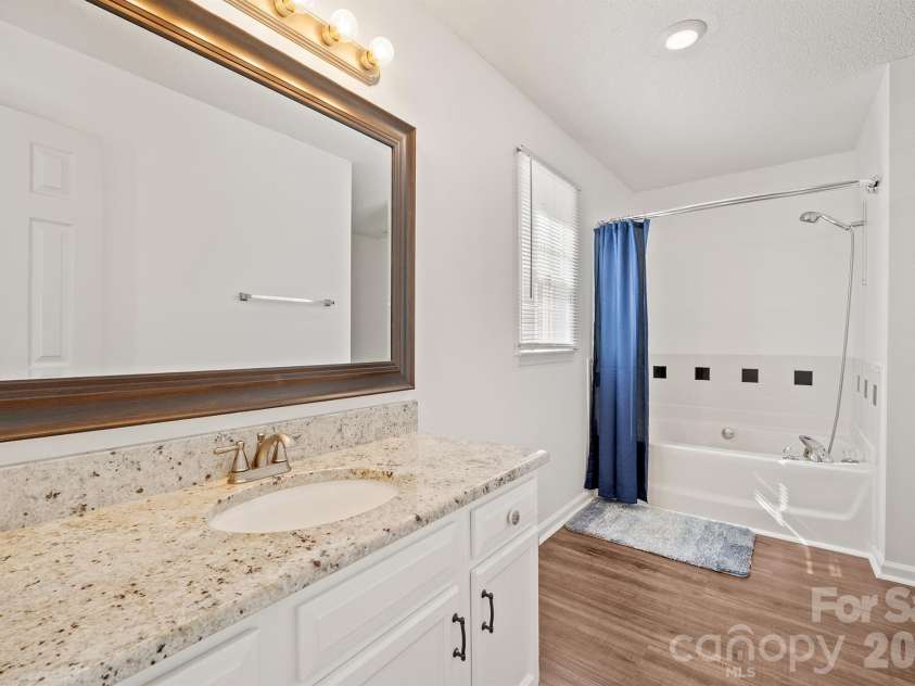 3673 Farm Lake Drive, Concord, NC 28027.  MLS# CAR4312782, YatesRealty ID 9637. Primary Bathroom