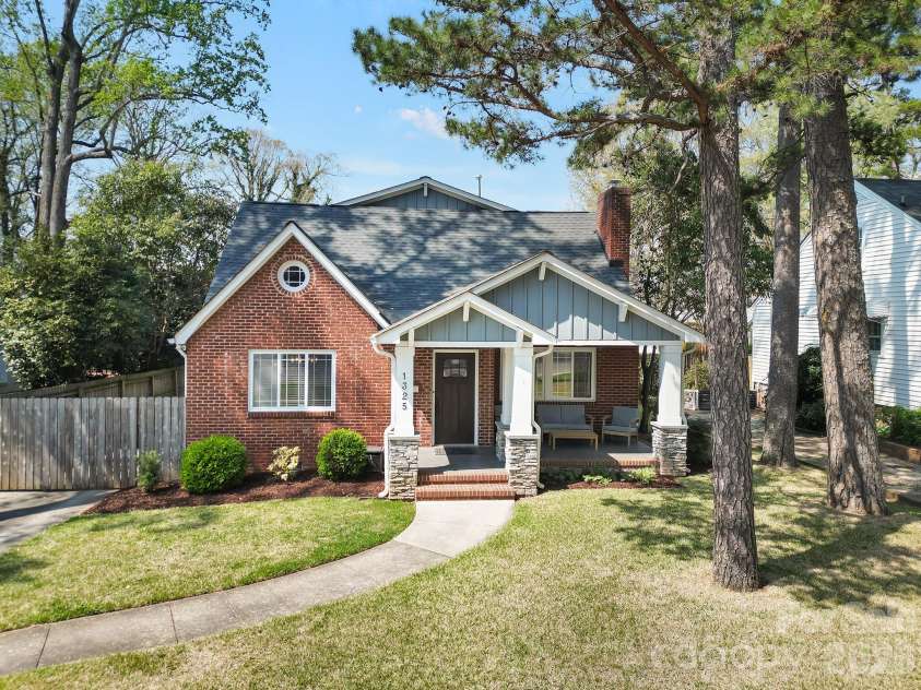 1325 Morningside Drive, Charlotte, NC 28205.  MLS# CAR4361481, YatesRealty ID 9638. 