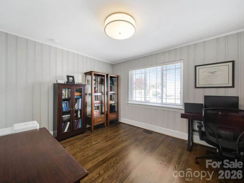 1325 Morningside Drive, Charlotte, NC 28205.  MLS# CAR4361481, YatesRealty ID 9638. 