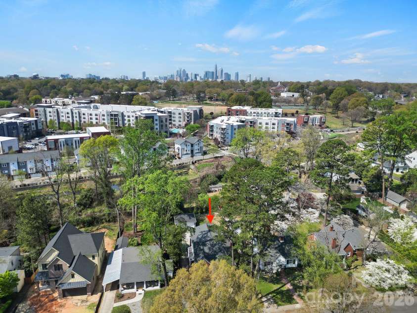 1325 Morningside Drive, Charlotte, NC 28205.  MLS# CAR4361481, YatesRealty ID 9638. 