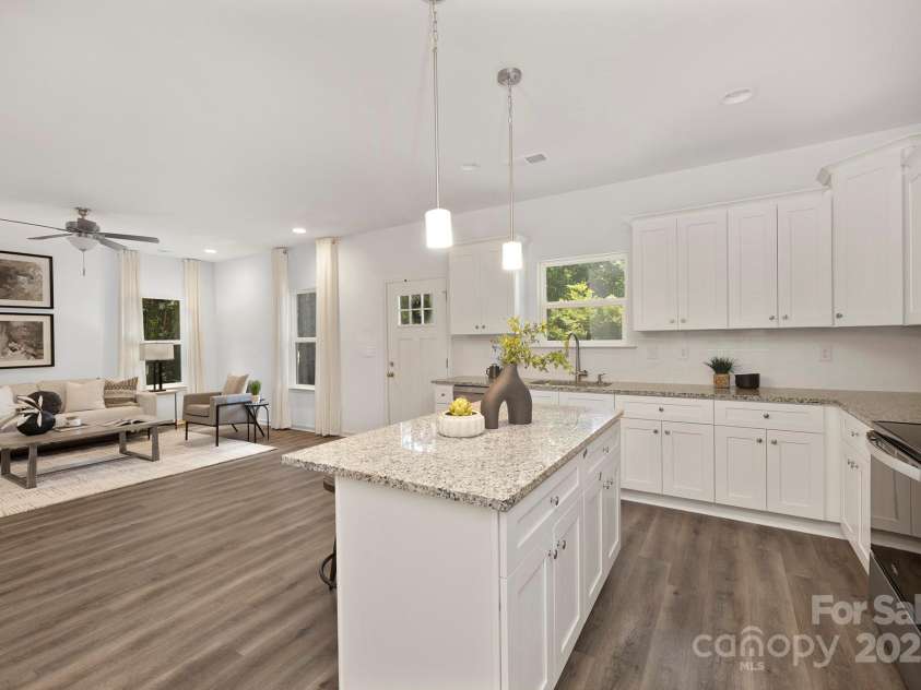 3354 Sugar Creek Road, Charlotte, NC 28269.  MLS# CAR4244751, YatesRealty ID 9638. Representation