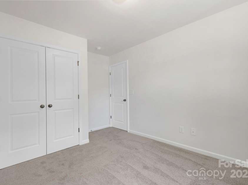 3354 Sugar Creek Road, Charlotte, NC 28269.  MLS# CAR4244751, YatesRealty ID 9638. Representation