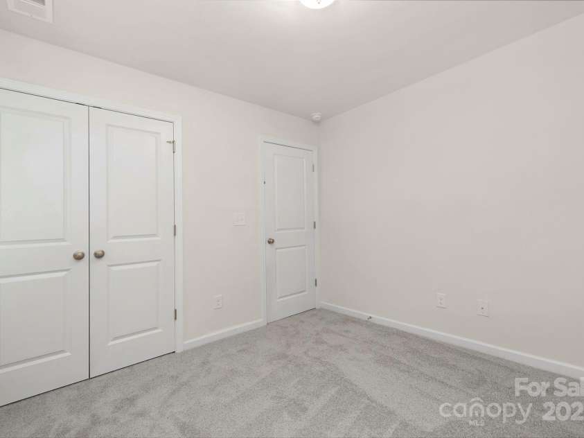 3354 Sugar Creek Road, Charlotte, NC 28269.  MLS# CAR4244751, YatesRealty ID 9638. Representation