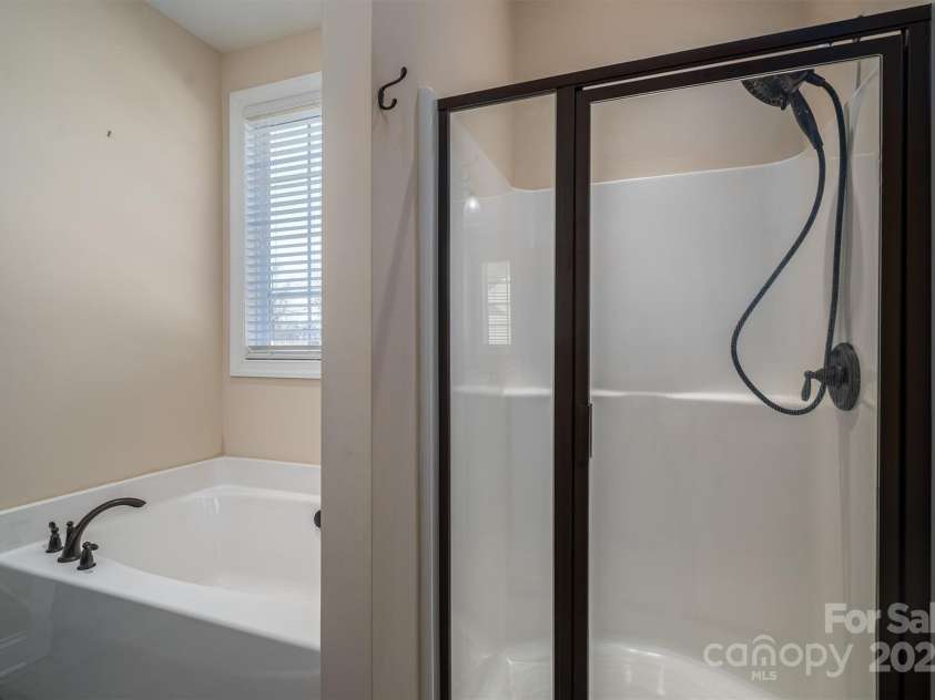 138 Augusta Lane, Shelby, NC 28150.  MLS# CAR4216532, YatesRealty ID 9639. 