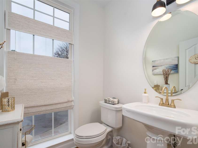 3321 Luke Crossing Drive, Charlotte, NC 28226.  MLS# CAR4334675, YatesRealty ID 9639. 