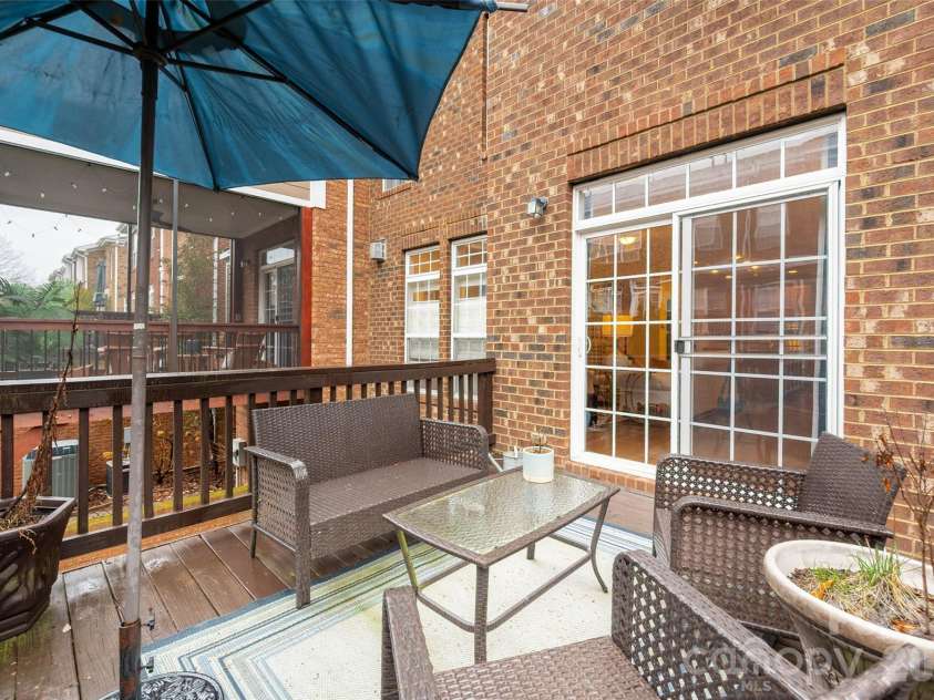 3321 Luke Crossing Drive, Charlotte, NC 28226.  MLS# CAR4334675, YatesRealty ID 9639. 