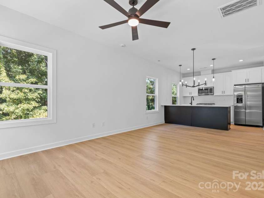 3948 Hager Drive, Charlotte, NC 28208.  MLS# CAR4315761, YatesRealty ID 964. 