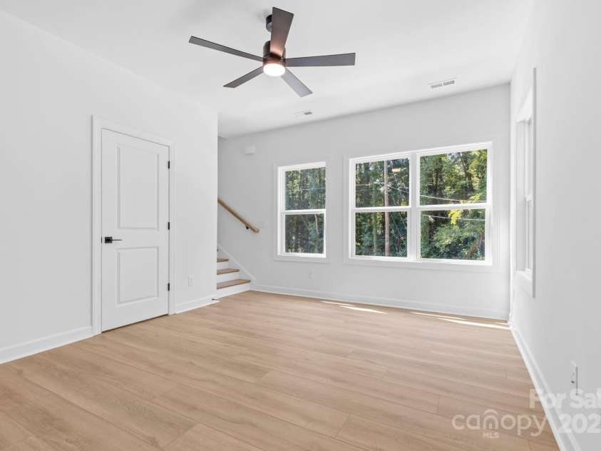 3948 Hager Drive, Charlotte, NC 28208.  MLS# CAR4315761, YatesRealty ID 964. 