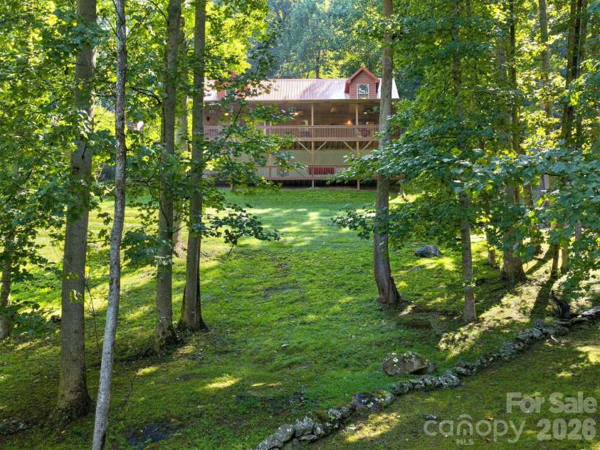 420 Chimney Rock Drive, Weaverville, NC 28787.  MLS# CAR4362209, YatesRealty ID 9640. 