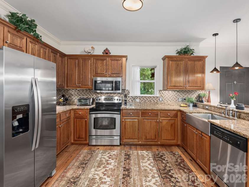 420 Chimney Rock Drive, Weaverville, NC 28787.  MLS# CAR4362209, YatesRealty ID 9640. 