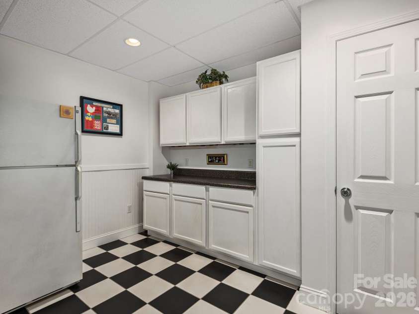 420 Chimney Rock Drive, Weaverville, NC 28787.  MLS# CAR4362209, YatesRealty ID 9640. 