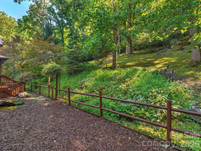 420 Chimney Rock Drive, Weaverville, NC 28787.  MLS# CAR4362209, YatesRealty ID 9640. 