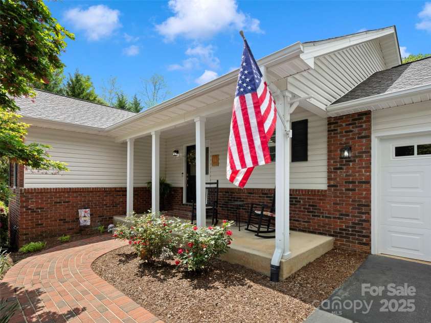 47 Chastain Hill Road, Mills River, NC 28759.  MLS# CAR4251084, YatesRealty ID 9640. 