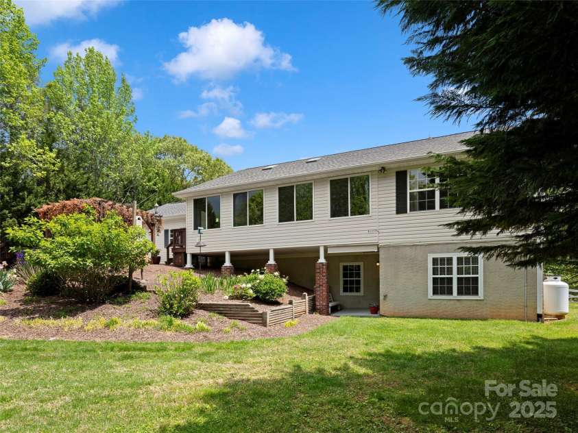 47 Chastain Hill Road, Mills River, NC 28759.  MLS# CAR4251084, YatesRealty ID 9640. 