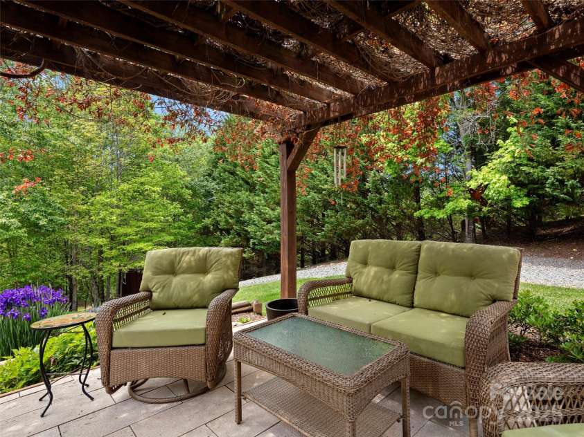 47 Chastain Hill Road, Mills River, NC 28759.  MLS# CAR4251084, YatesRealty ID 9640. 