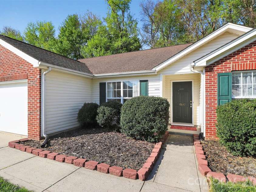 10641 Gold Pan Road, Charlotte, NC 28215.  MLS# CAR4347284, YatesRealty ID 9641. 