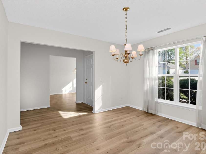 10641 Gold Pan Road, Charlotte, NC 28215.  MLS# CAR4347284, YatesRealty ID 9641. 