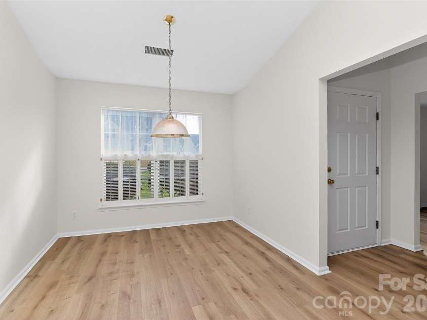 10641 Gold Pan Road, Charlotte, NC 28215.  MLS# CAR4347284, YatesRealty ID 9641. 