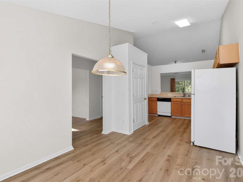 10641 Gold Pan Road, Charlotte, NC 28215.  MLS# CAR4347284, YatesRealty ID 9641. 