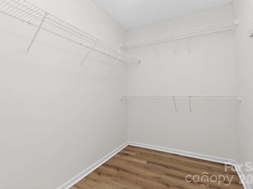 10641 Gold Pan Road, Charlotte, NC 28215.  MLS# CAR4347284, YatesRealty ID 9641. 