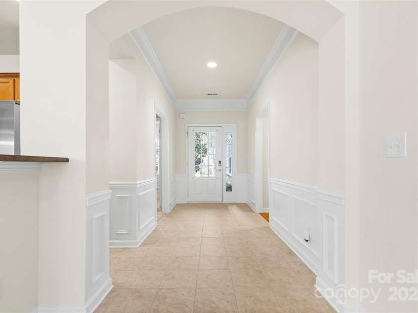 15331 Legend Oaks Court, Fort Mill, SC 29707.  MLS# CAR4205568, YatesRealty ID 9641. 