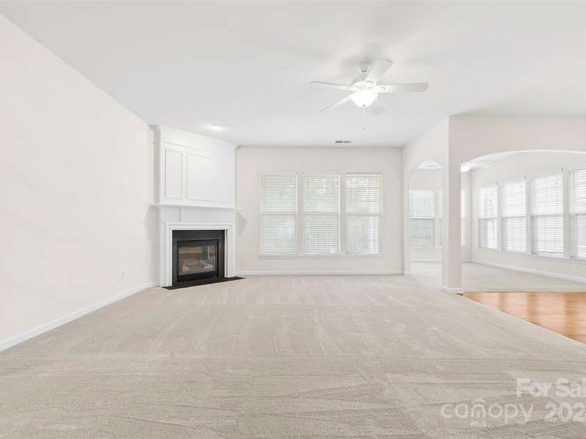 15331 Legend Oaks Court, Fort Mill, SC 29707.  MLS# CAR4205568, YatesRealty ID 9641. 