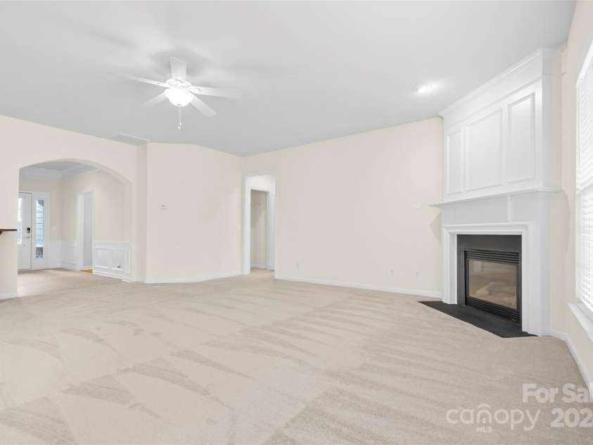 15331 Legend Oaks Court, Fort Mill, SC 29707.  MLS# CAR4205568, YatesRealty ID 9641. 