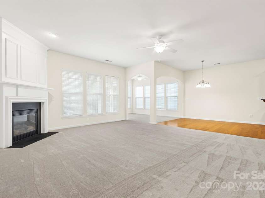 15331 Legend Oaks Court, Fort Mill, SC 29707.  MLS# CAR4205568, YatesRealty ID 9641. 