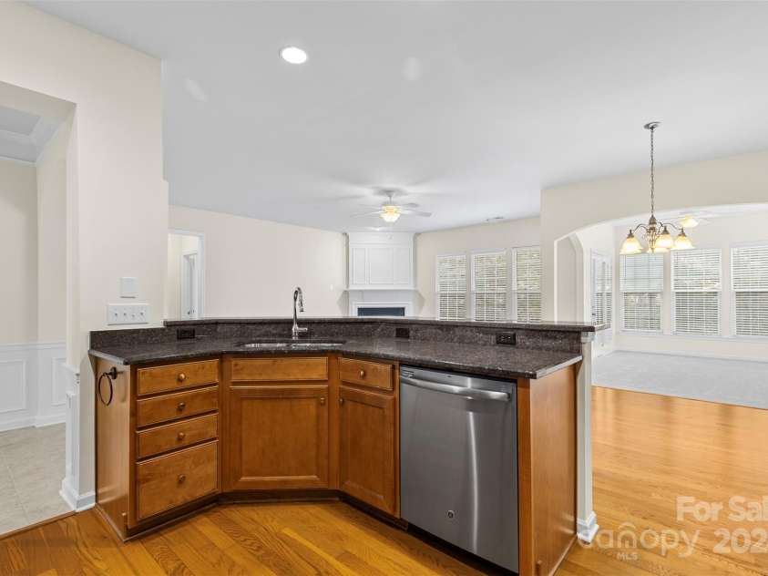 15331 Legend Oaks Court, Fort Mill, SC 29707.  MLS# CAR4205568, YatesRealty ID 9641. 