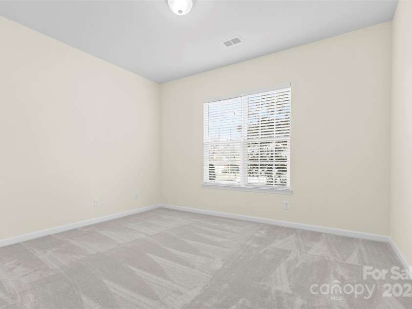 15331 Legend Oaks Court, Fort Mill, SC 29707.  MLS# CAR4205568, YatesRealty ID 9641. 
