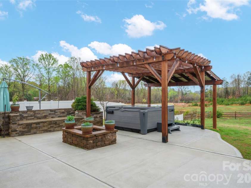 164 Reese Wilson Road, Belmont, NC 28012.  MLS# CAR4358755, YatesRealty ID 9642. 