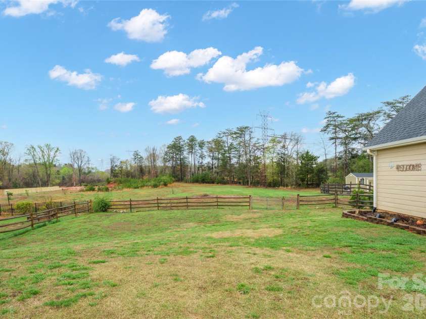 164 Reese Wilson Road, Belmont, NC 28012.  MLS# CAR4358755, YatesRealty ID 9642. 