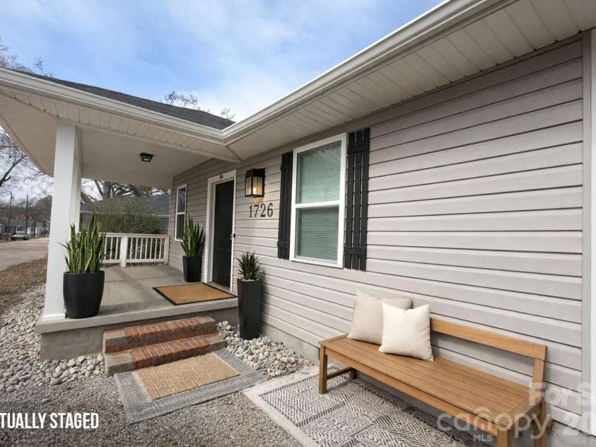 561 2nd Street, Chester, SC 29706.  MLS# CAR4353888, YatesRealty ID 9643. 