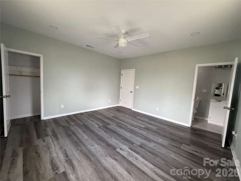 561 2nd Street, Chester, SC 29706.  MLS# CAR4353888, YatesRealty ID 9643. 