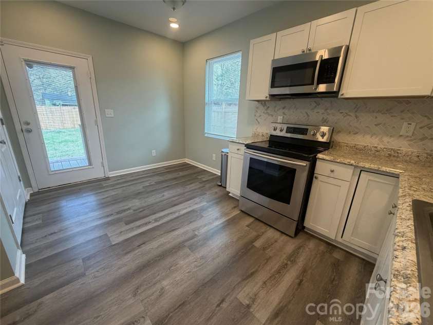 561 2nd Street, Chester, SC 29706.  MLS# CAR4353888, YatesRealty ID 9643. 