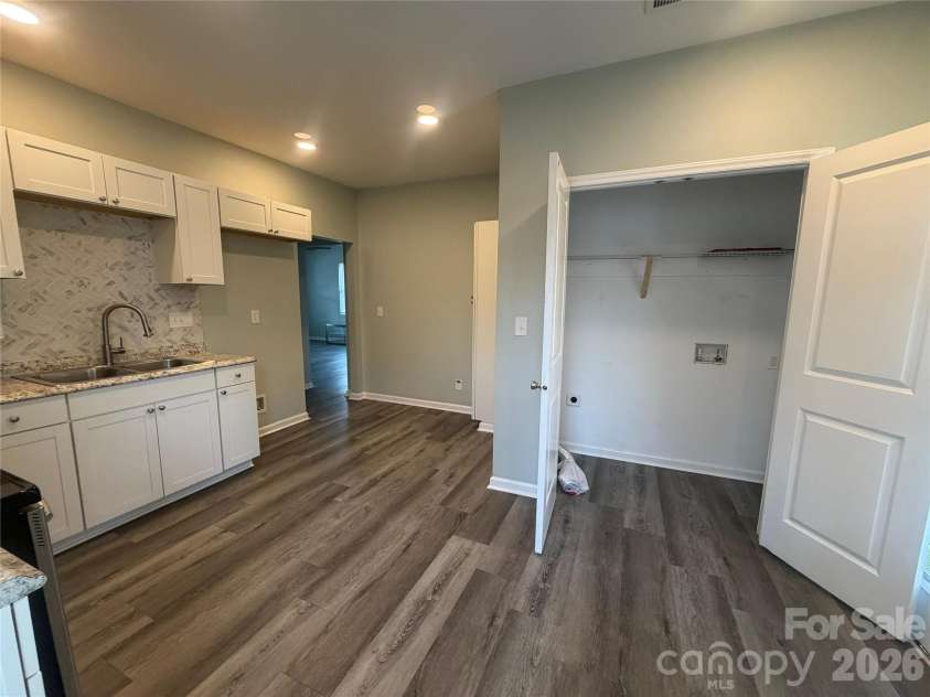 561 2nd Street, Chester, SC 29706.  MLS# CAR4353888, YatesRealty ID 9643. 