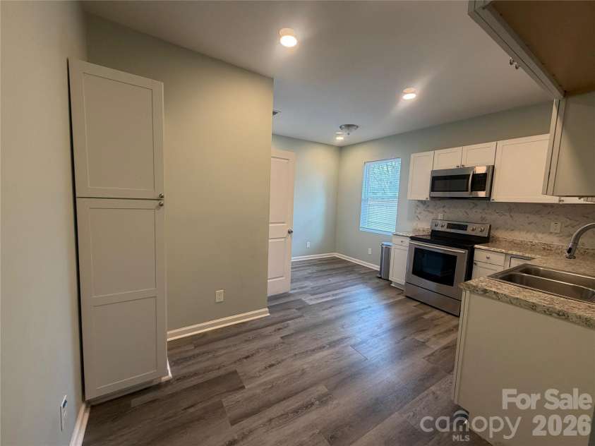 561 2nd Street, Chester, SC 29706.  MLS# CAR4353888, YatesRealty ID 9643. 
