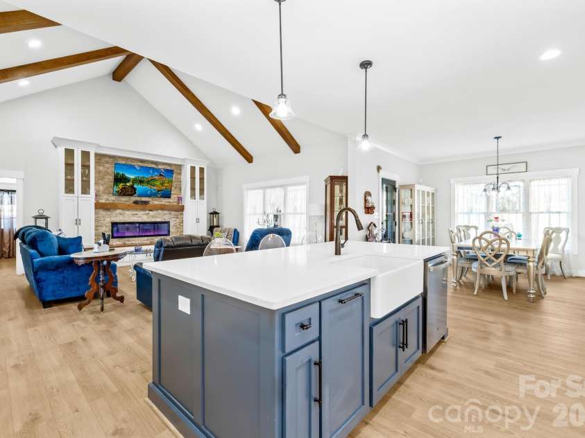 2983 Tavistock Lane, Lincolnton, NC 28092.  MLS# CAR4353084, YatesRealty ID 9644. 