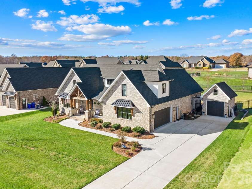 2983 Tavistock Lane, Lincolnton, NC 28092.  MLS# CAR4353084, YatesRealty ID 9644. 