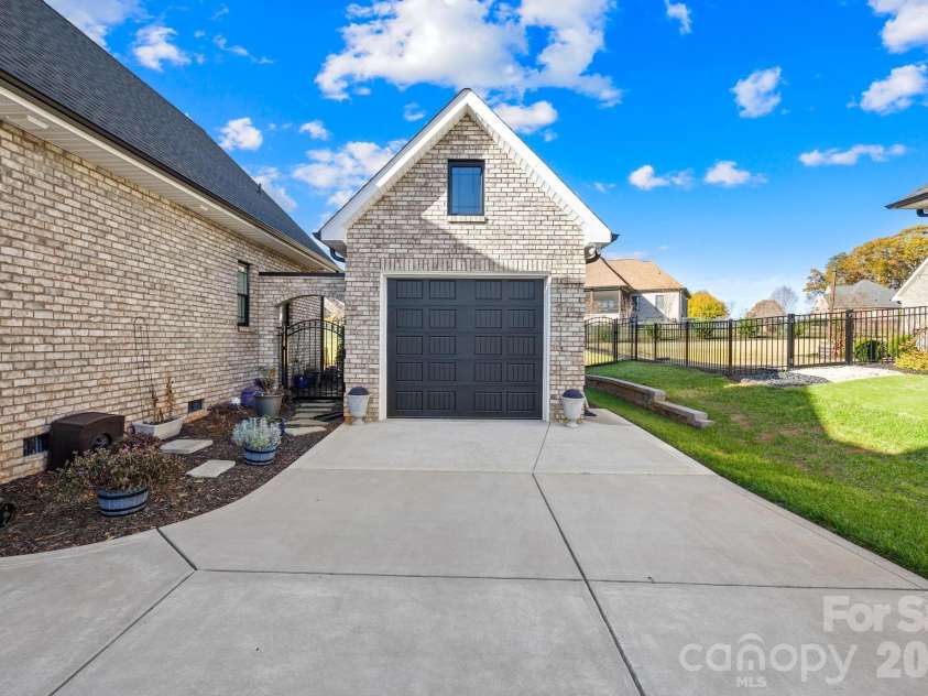 2983 Tavistock Lane, Lincolnton, NC 28092.  MLS# CAR4353084, YatesRealty ID 9644. Garage with Loft