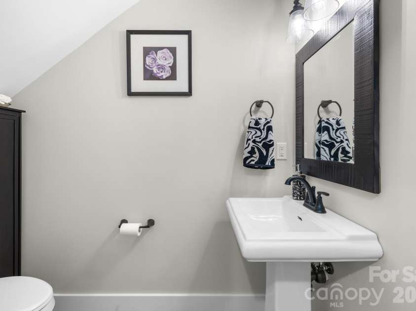 2983 Tavistock Lane, Lincolnton, NC 28092.  MLS# CAR4353084, YatesRealty ID 9644. Powder Room