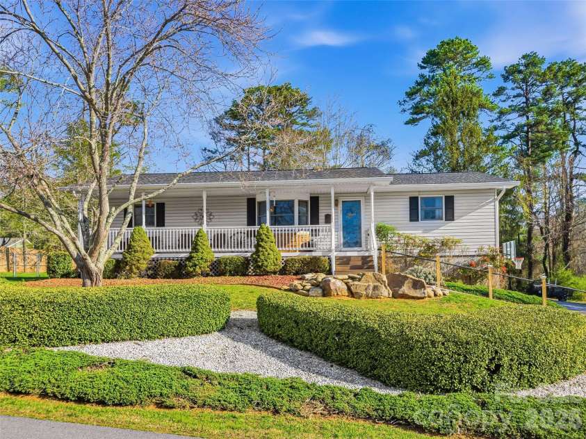 107 Edgewood Court, Arden, NC 28704.  MLS# CAR4365051, YatesRealty ID 9645. Front view from private street