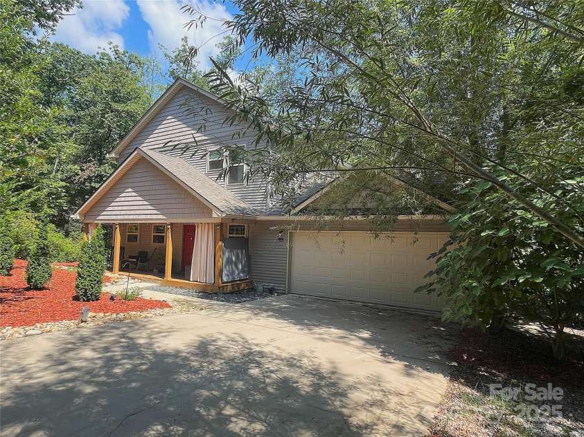 178 Flynn Court, Lake Lure, NC 28746.  MLS# CAR4204913, YatesRealty ID 9645. 