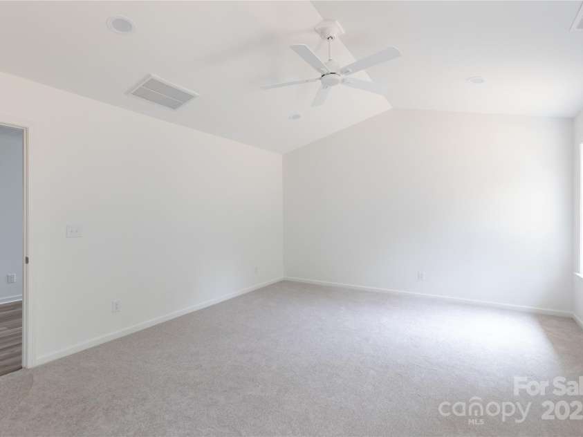 6223 Rockwell Boulevard, Charlotte, NC 28269.  MLS# CAR4247451, YatesRealty ID 9646. 