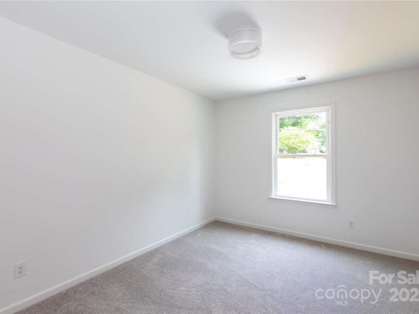 6223 Rockwell Boulevard, Charlotte, NC 28269.  MLS# CAR4247451, YatesRealty ID 9646. 