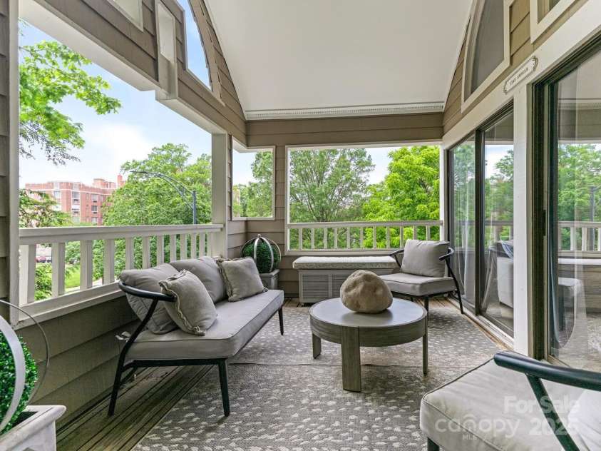 212 10th Street, Charlotte, NC 28202.  MLS# CAR4260172, YatesRealty ID 9647. Deep covered porch